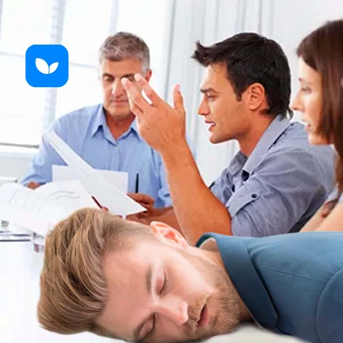 Мужчина уснул на совещании